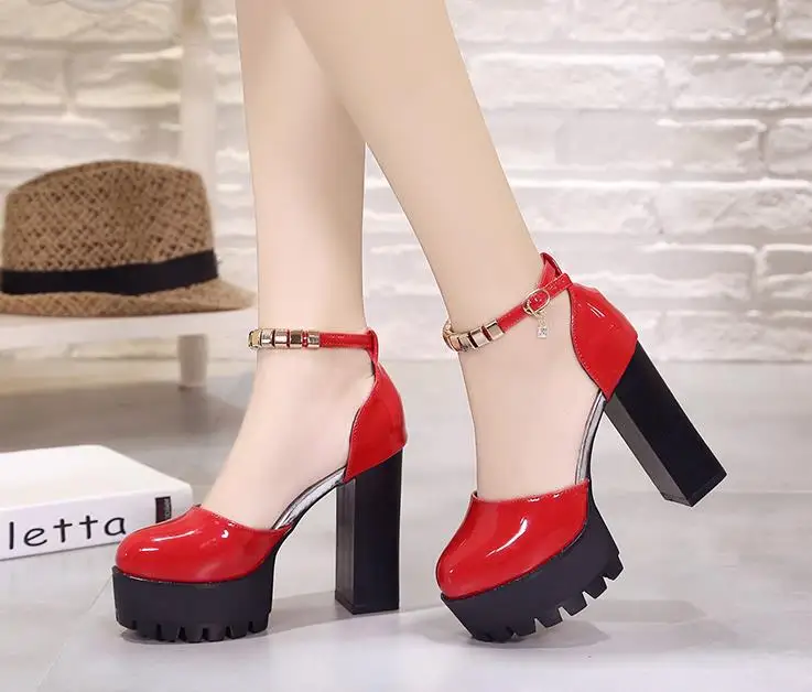 talons Boucle Noir gris Ans Haut Femmes rouge Nouveau Avec De Mot forme Baotou Épais L'eau Chaussures Strass Plate 18 Sac Marée Automne Imperméable À xIq1BxZ