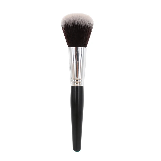 large fluffy eyeshadow brush