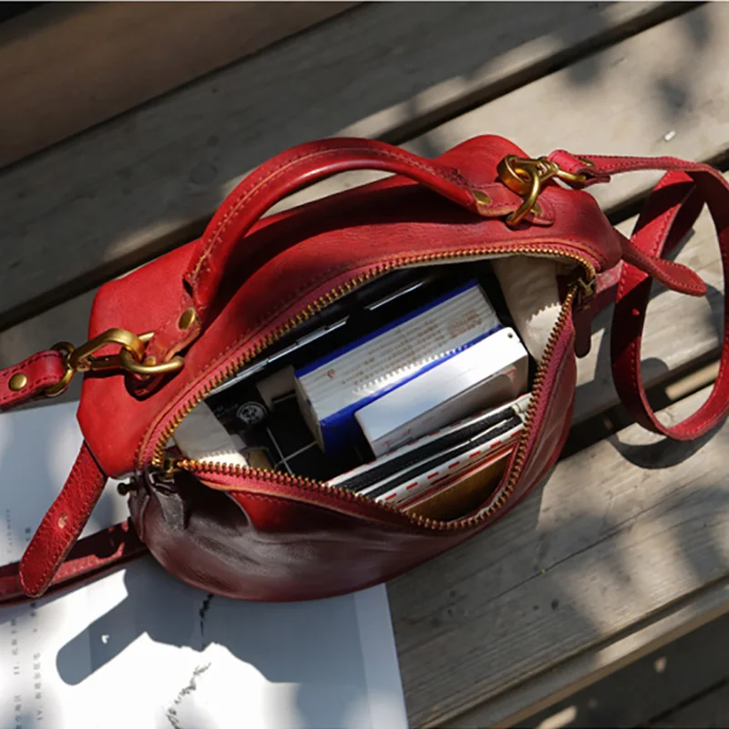 AETOO Leather art retro hand-held small bag, female handmade cowhide shoulder bag, fashion to do old dumplings bag