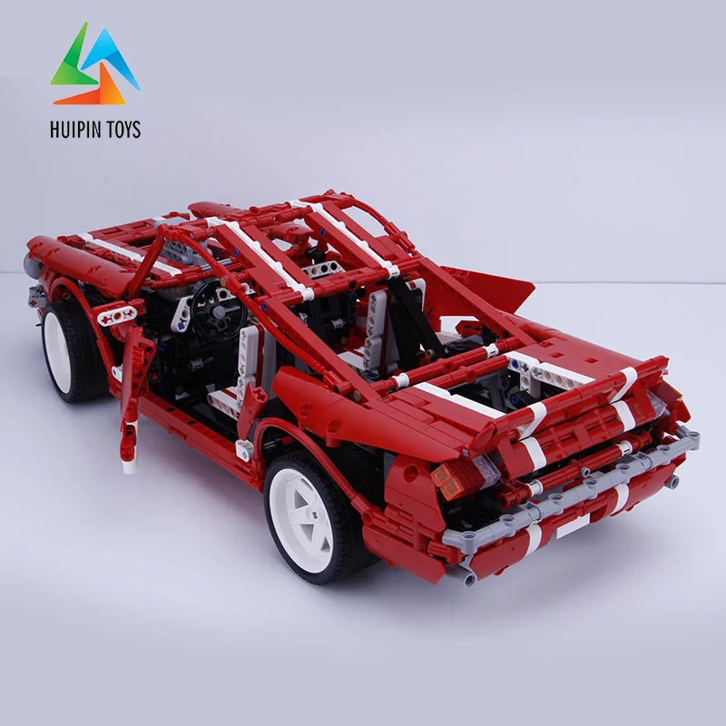 2000Pcs XINGBAO Building Blocks Toys XB-07001 легоe technic Moc Red Muscle Car Bricks Car Model Best Gift For Children 4PX