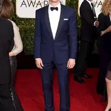 Приталенные смокинги на одной пуговице темно-синего цвета для жениха, лацканы с отворотом для шафера, лучшие мужские свадебные костюмы на выпускной(пиджак+ брюки+ пояс+ галстук