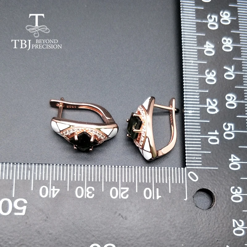 2EA599648777799A4DFA33BE8432CE0F