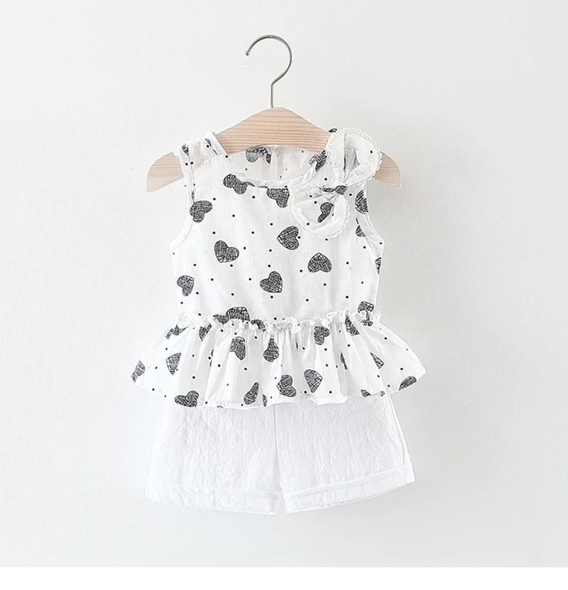 

Summer Fashion 2019 Kids clothes Sets 0-3year For girls love bow sleeveless t-shirt+baby shorts Cute Pants 2 Pcs Suits C2703