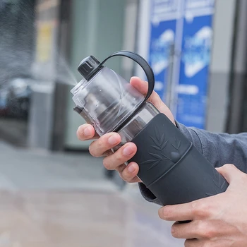 

600ml Portable Water Drink Cup Double-use Pet Dog Travel Bottle People Dispenser for Large Capacity with Spray Function