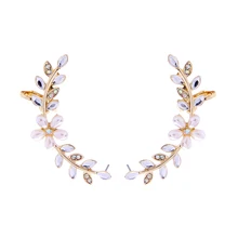 Индивидуальные Цветы ушные клипы в европейском стиле модные аксессуары два износа серьги гарнитура ветви жемчуга