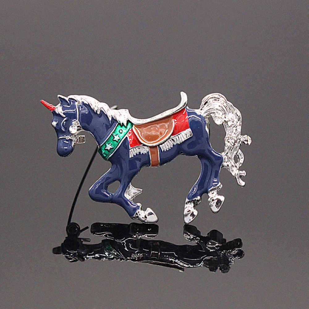 

B034 European and American Fashion Carousel Handmade Painted Brooch Scarf Accessories Unicorn Brooch For Women And Men
