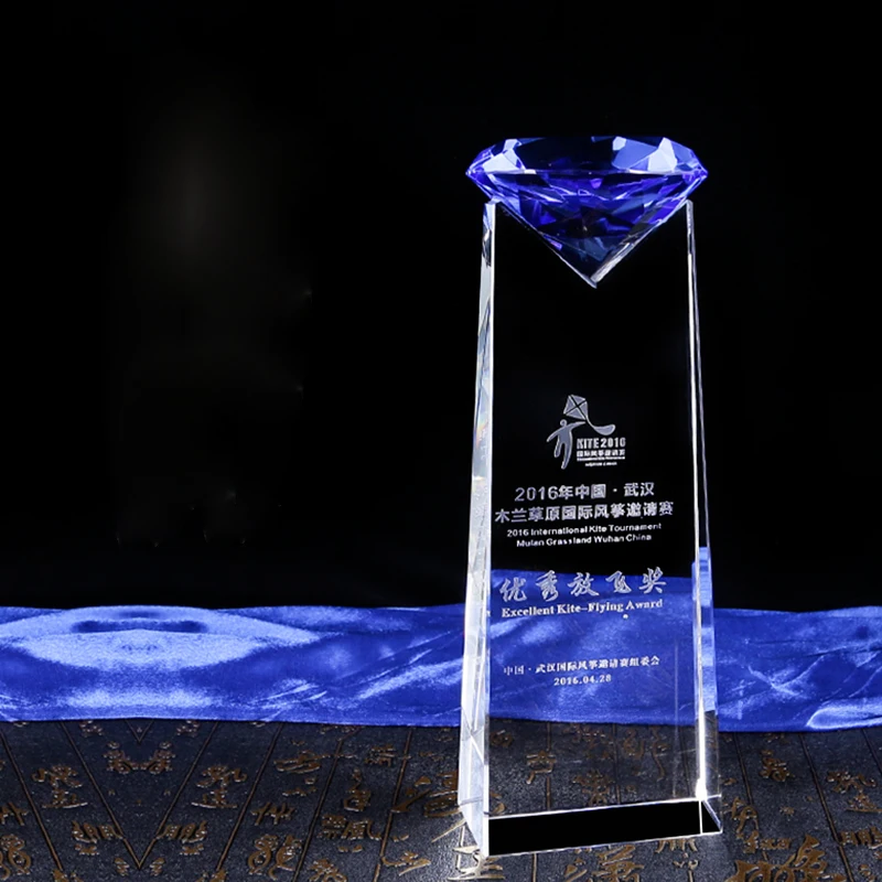 Подгонянный красочный алмазный Хрустальный трофея стеклянные медали Grammy Sports