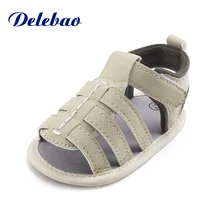 Delebao дизайн коричневый медведь Летние милые детские сандалии уникальный резиновый Высокое качество детская обувь