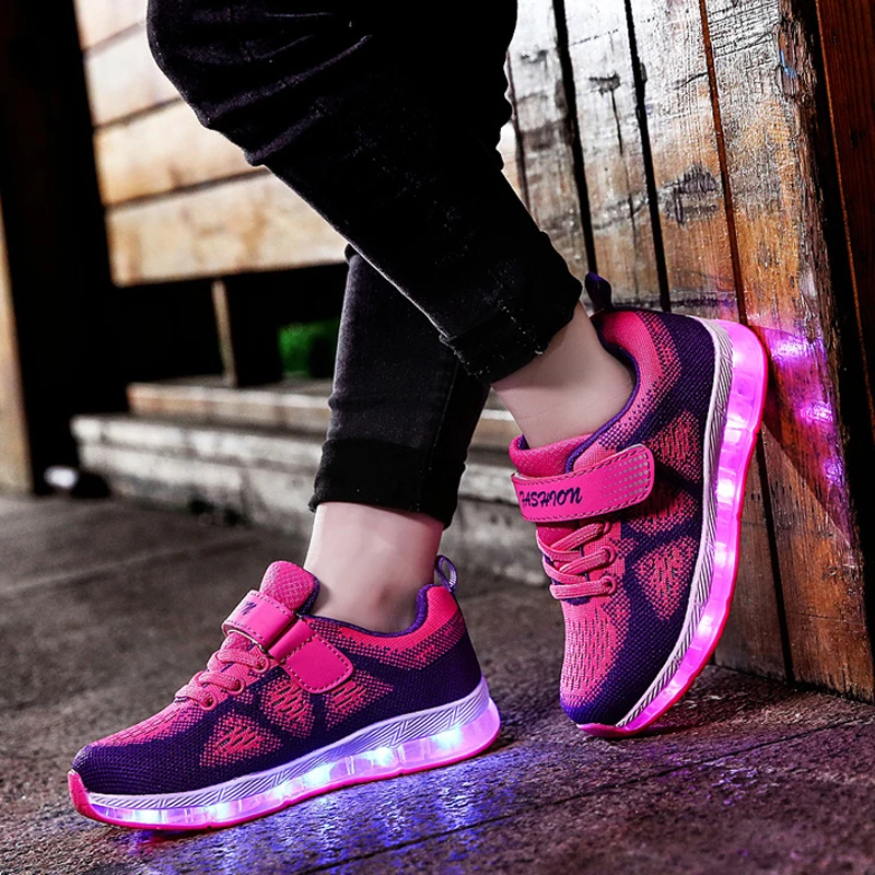 Светящиеся кроссовки со светящейся подошвой детская обувь с подсветкой светящиеся кроссовки для детей спортивная обувь для мальчиков