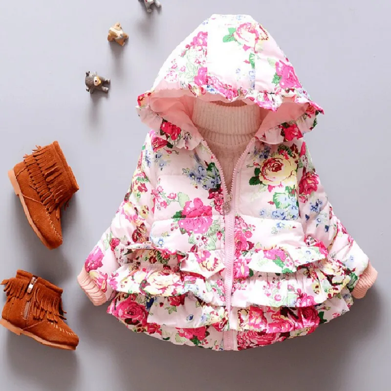 Новое пальто для маленьких девочек с цветочным принтом и капюшоном; осенне-зимняя куртка для новорожденных; Winterjas baby Meisje; пальто для малышей; 8BB004