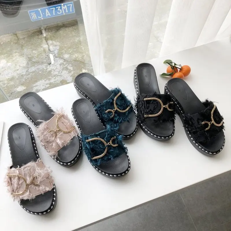

Wedges slippers women's shoes 2019 Korean version of the summer new Metal decoration satin round head sandals Wild half slippers