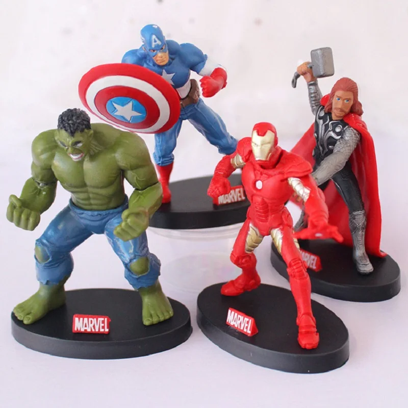 

Disney Marvel action figure avengers 4 Cake Decoration Iron Man Green Giant Captain Ray God Doll Decoration children toys gift