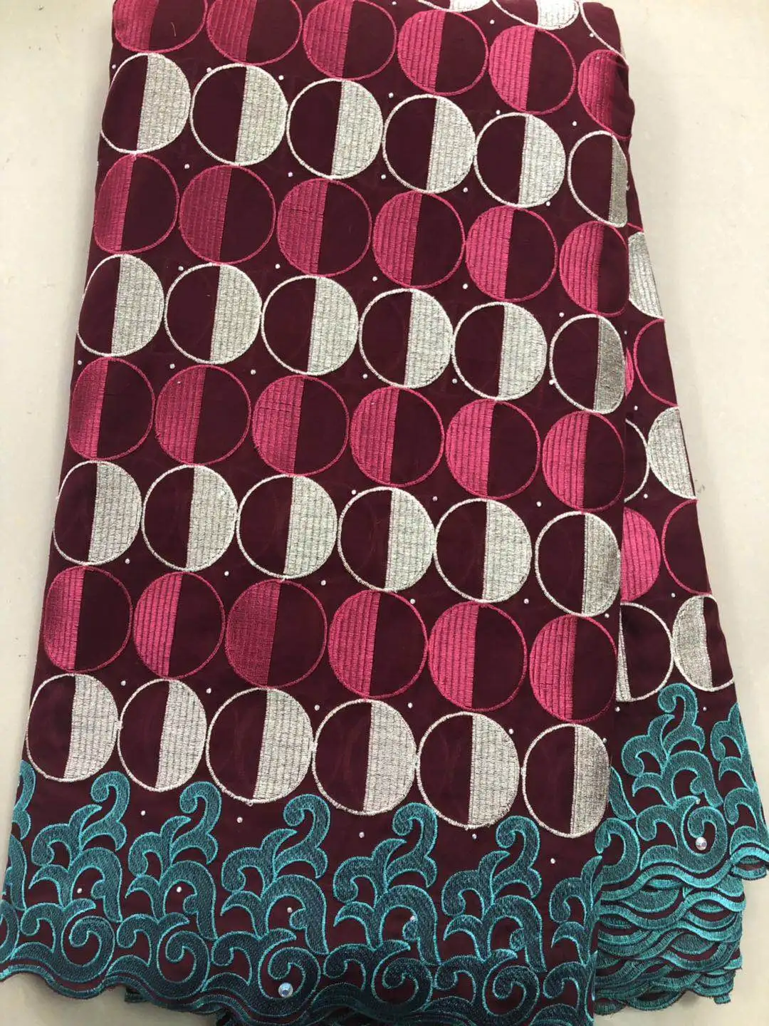 

Nigerian Lace fabrics 2019 African Swiss Voile Lace GREEN High Quality Swiss Voile Lace FLL3869. in Switzerland For Wedding
