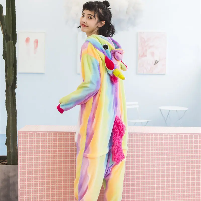 

Mother Father Daughter Boy Dresses Family Matching Sleepwear Hooded Pajama Unicorn Horse Color Cosplay Pyjama Pijamas