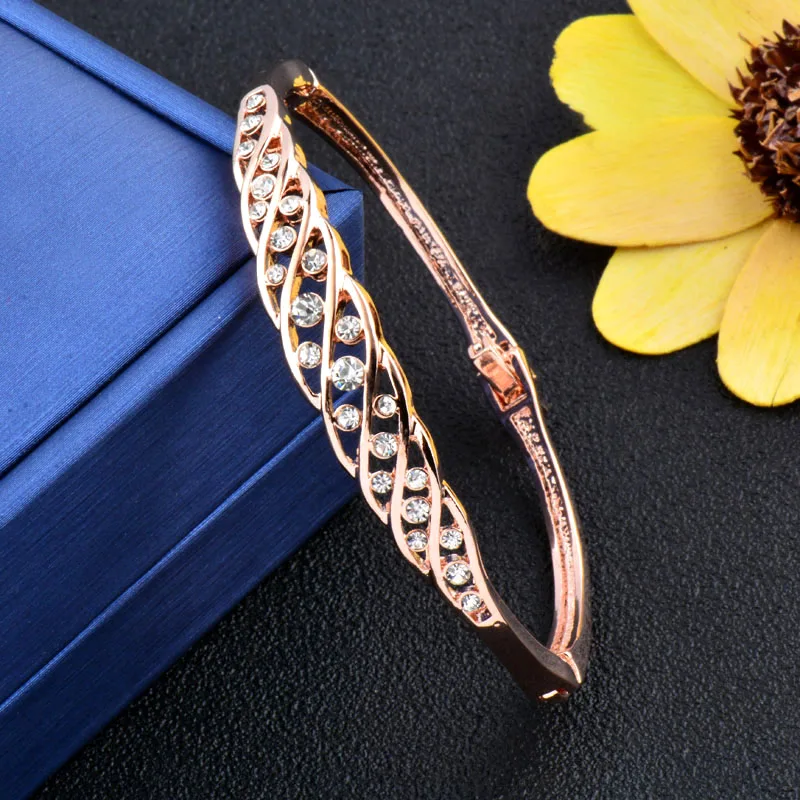 

SINLEERY Elegant Hollow Bangle Cuff For Women Rose Gold Silver Color Tiny Crystal Bracelets Women Custome Jewelry SL134 SSC