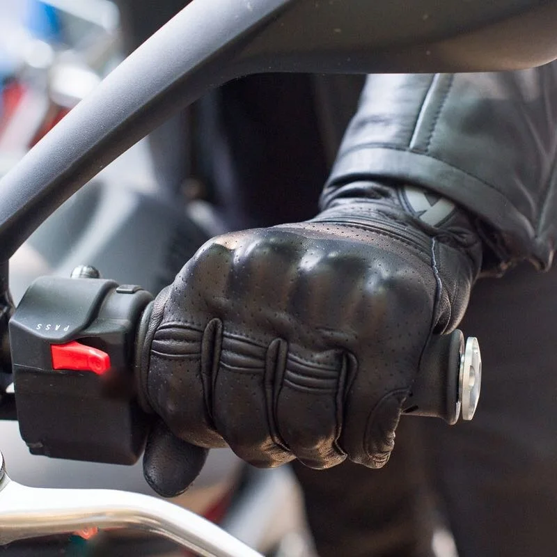 2018 Autumn Winter New Netherlands REV'IT Fly Motorcycle Gloves REVIT Motorbike Glove Made of Leather Breathable Size M L XL 2018 Autumn Winter New Netherlands REV'IT Fly Motorcycle Gloves REVIT Motorbike Glove Made of Leather Breathable Size M L XL