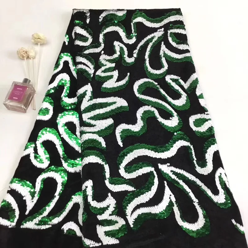 

Free shipping (5yards/pc) High quality African velvet lace fabric with green and white sequins embroidery for party dress VLR02