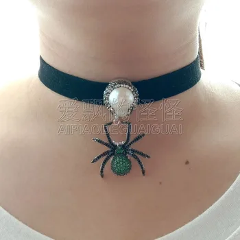 

N080133 15" White Keshi Pearl CZ Spider Choker Necklace