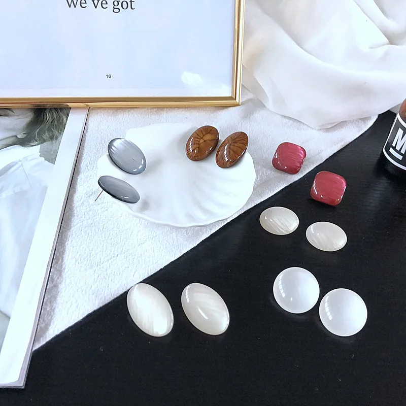 

2019 Real New Arrival Casual/sporty Women Oorbellen Pendientes Simplicity Resin Pattern Lines Round The Cat's Eye Stud Earrings