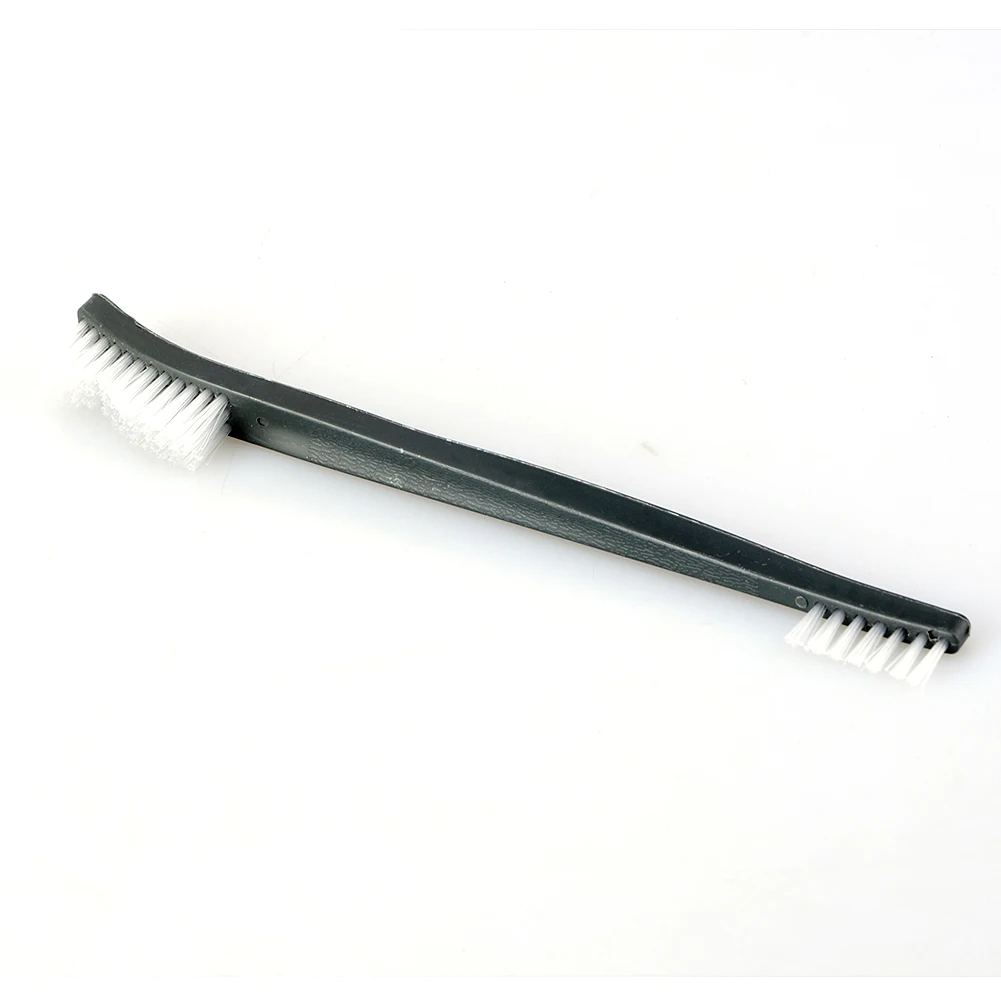 

1Piece Mini Double Ended Nylon Brush Hunting Cleaning Polishing Rust Brush Brushes Hunting Accessories Tool