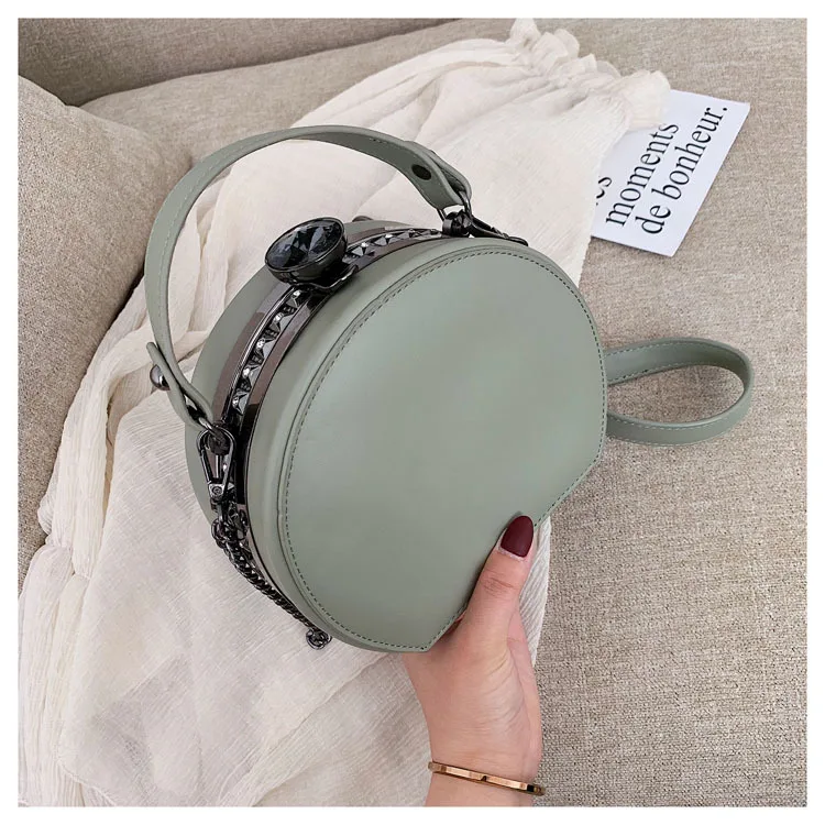 

2019 New Korean version of the fashion diamond chain handheld bag tide retro single anticline span small round bag