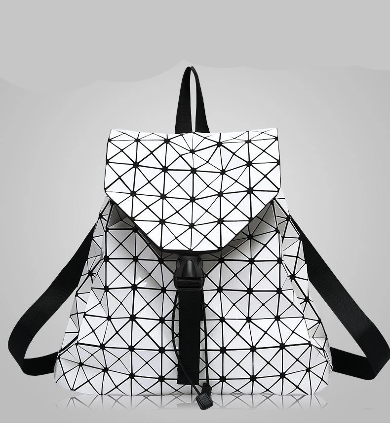 

2016 ladies fashion leather backpack Ladies leisure backpack Brand large capacity travel package 2016 women's new canvas bag