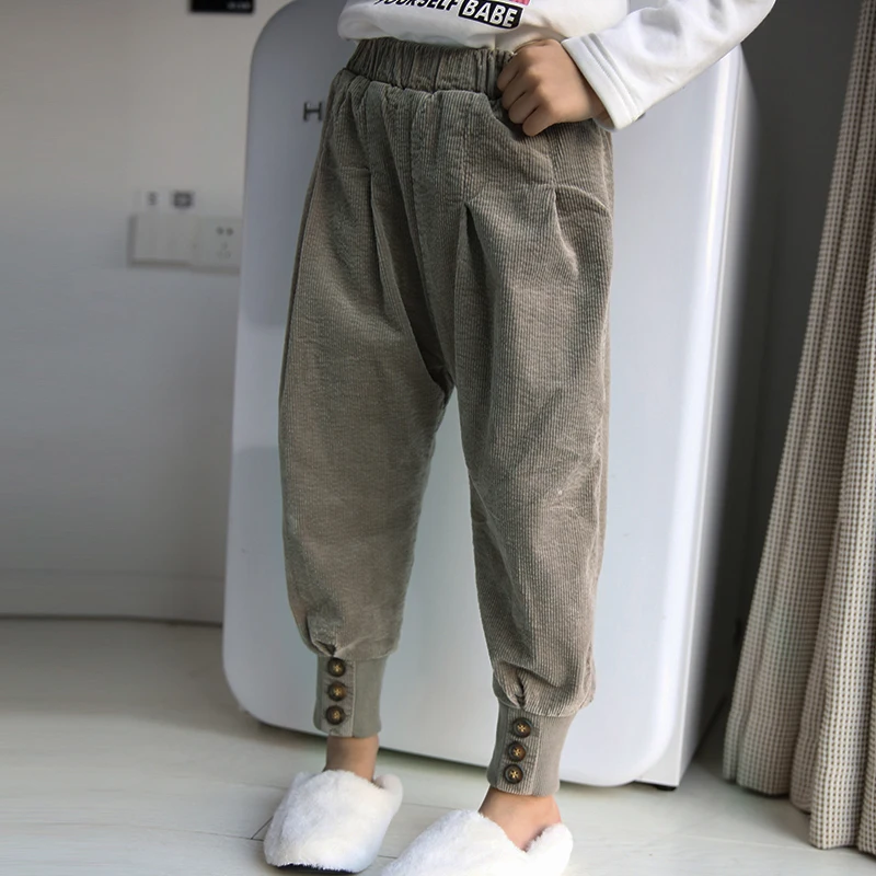 

Girls pants foreign air corduroy plus velvet pants 2019 winter new children's Korean casual harem pants trousers wild