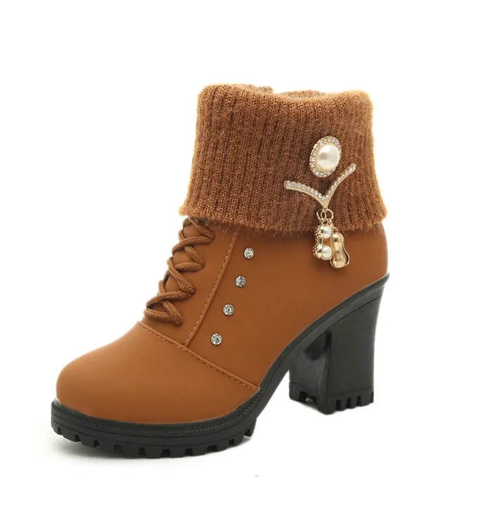 

2018 new Martin boots female British high heel boots with mother cotton shoes plus velvet women's boots.