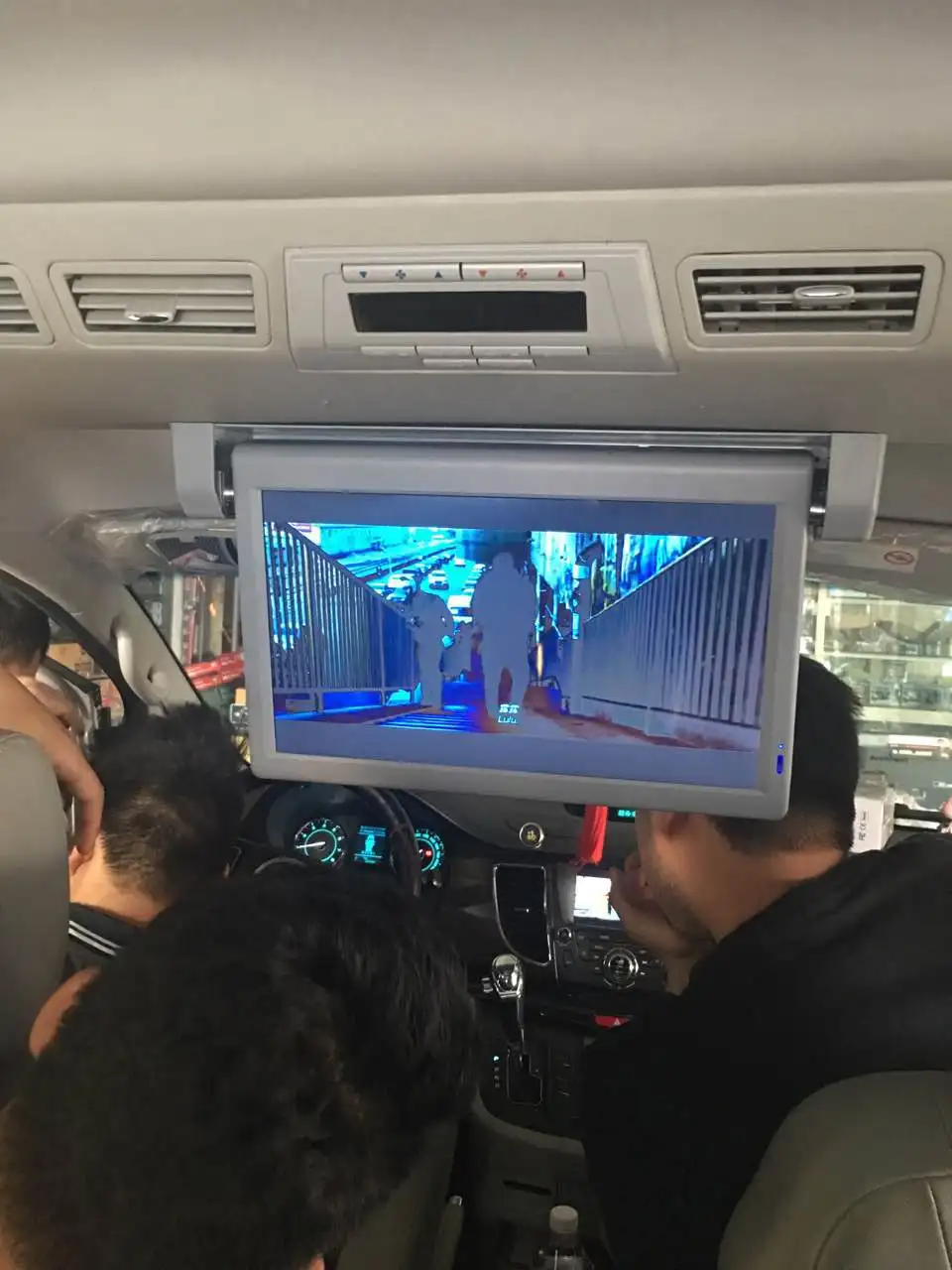 HZHZQX DC24V 15.6'' Ceiling Flip Down Lcd Motorized roof mounted bus