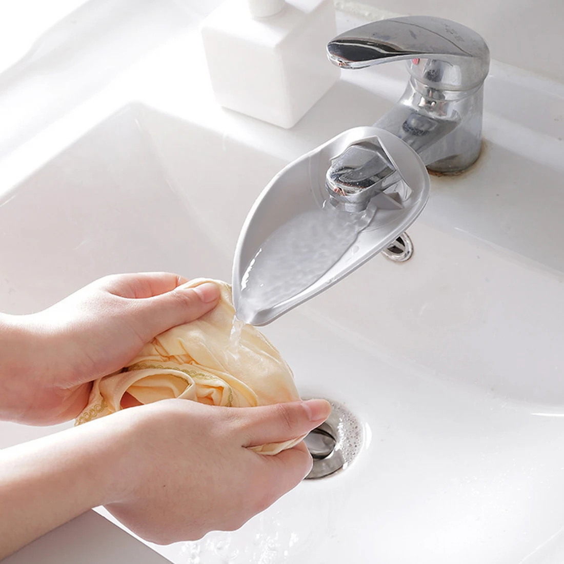 

Bathroom Water Faucet Extender Toddler Kids Water Faucet Rubber Hand Washing Kitchen Save Water Faucet Tools