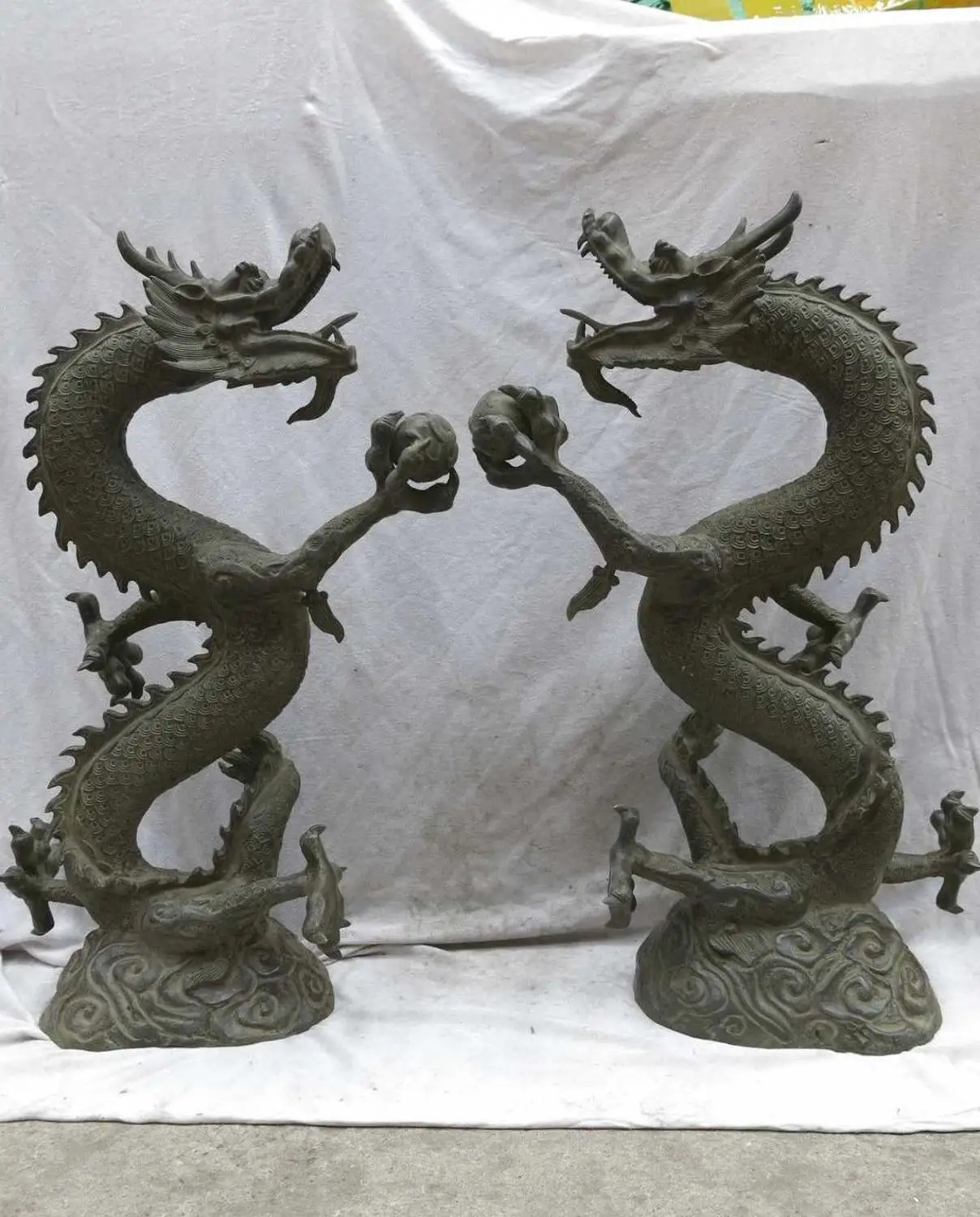 

Fine Bronze sculpture China copper Feng Shui luck dragon play bead pair Statue