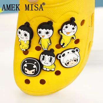 

12 Pcs a Lot PVC Shoe Decoration Korean Anime Bunny Girl Charms Accessories for Kids Favor Kawaii Vute Xmas Gift Fit Bands/Croc