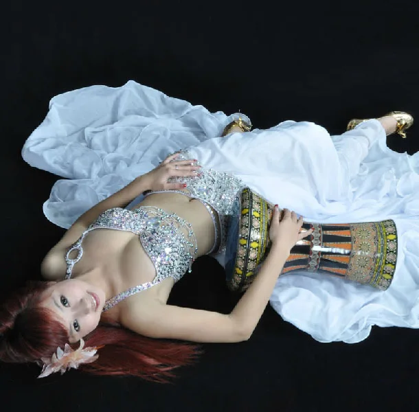 

2017 Handmade White Sexy Belly Dance Costume for Women New Belly Dancing Bra Belt Set on Sale 2pcs(bra+belt)