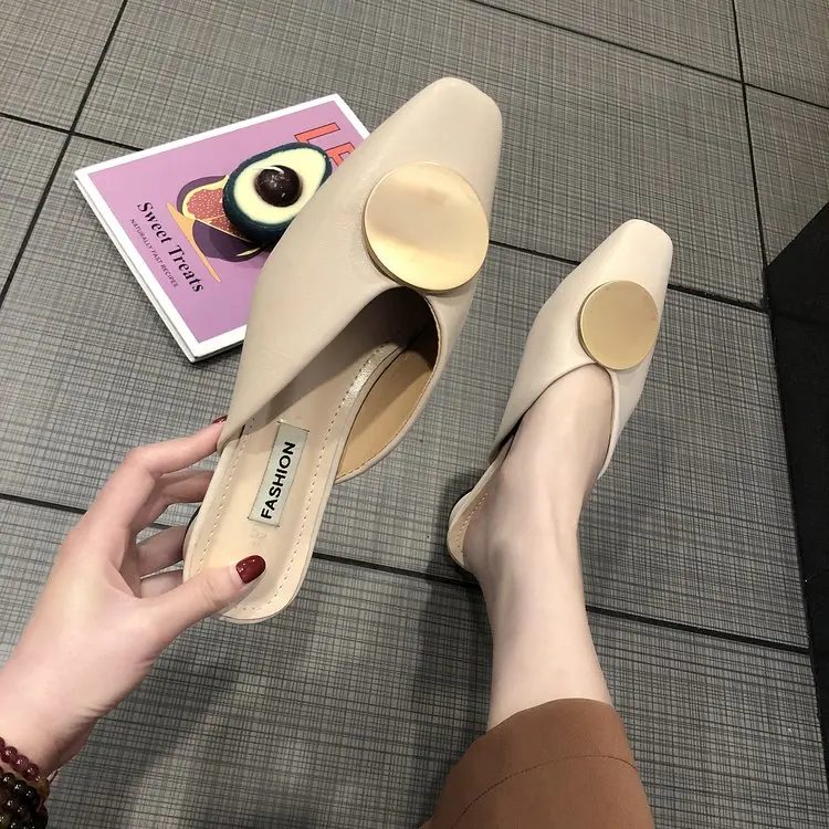 

2019 new metal buckle flat bottom half slippers thick with the head outside wearing sandals Mules shoes women