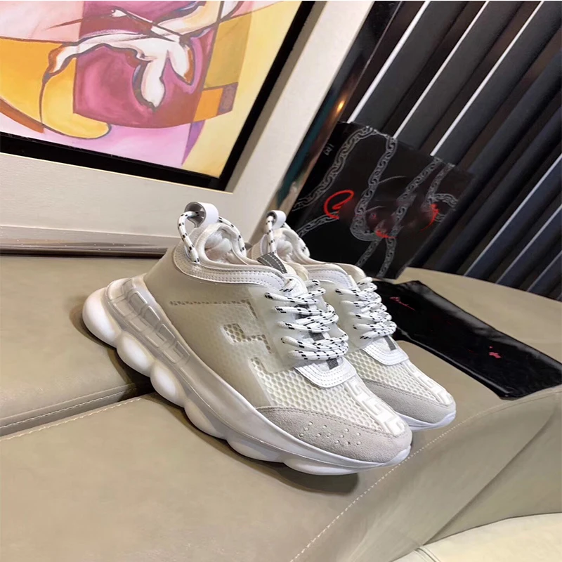 

The latest explosion of robotic casual white shoes in spring and summer of 2019