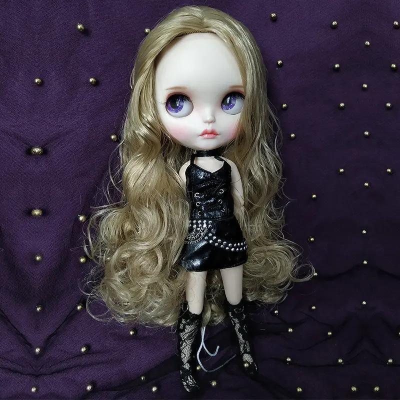 

Cool 1/6 Blyth Doll In Black Clothes and Hat DIY Dressing Model With Big Eyes Golden Color Hair White Skin 30cm Girl Toy Gift