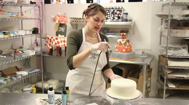 Step 8 use airbrush make a cake