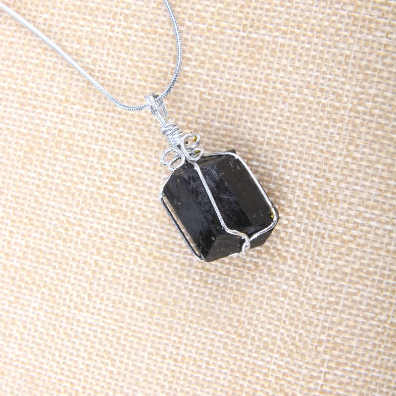 Натуральный необычный черный ожерелье с подвеской из турмалина камень Schorl Исцеление чакры острая Подвеска из кристалла
