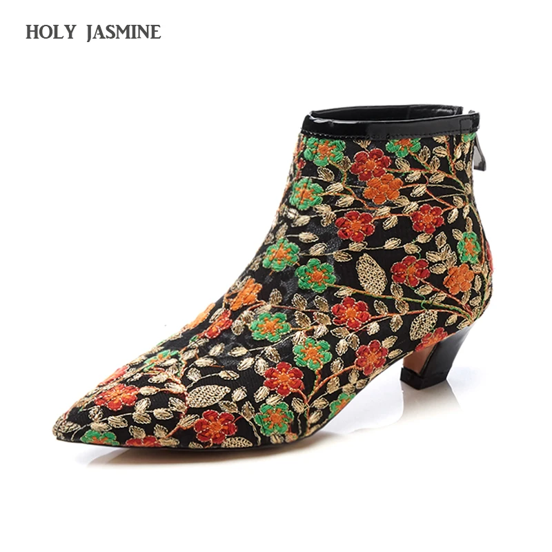 Kopen Fashion Kant Geborduurde Bloem Enkellaars Vrouwen 2018 Herfst Nieuwe Dikke Hakken Korte Laarzen Rits Martin Wees Teen Schoenen