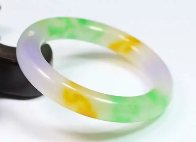 

VERY FINE RARE NATURAL GREEN YELLOW WHITE JADEITE JADE BRACELET BANGLE 58MM a 5.19