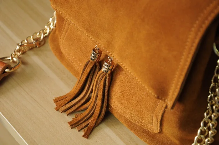 Новая женская сумка из натуральной кожи, замшевая сумка через плечо из нубука, винтажная маленькая хиппи с кисточками и ремешком на цепочке