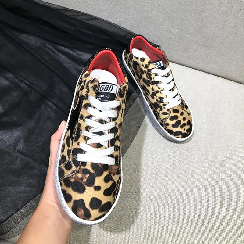 

2018 new leopard shoes to do the old female lace student casual flat shoes.