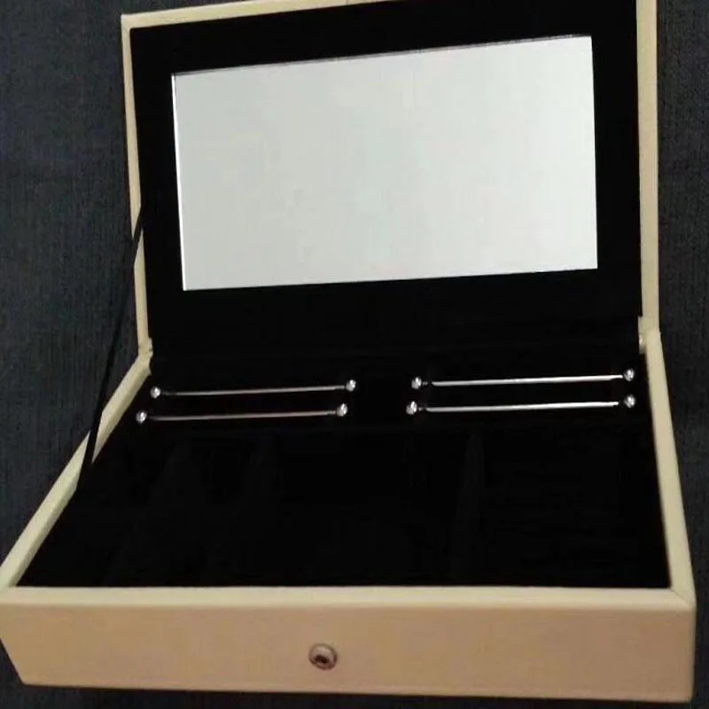 

1/pices link is the order of the packaging. We will adjust the price for you, you pay. the ring/earing/bracelet /charms box