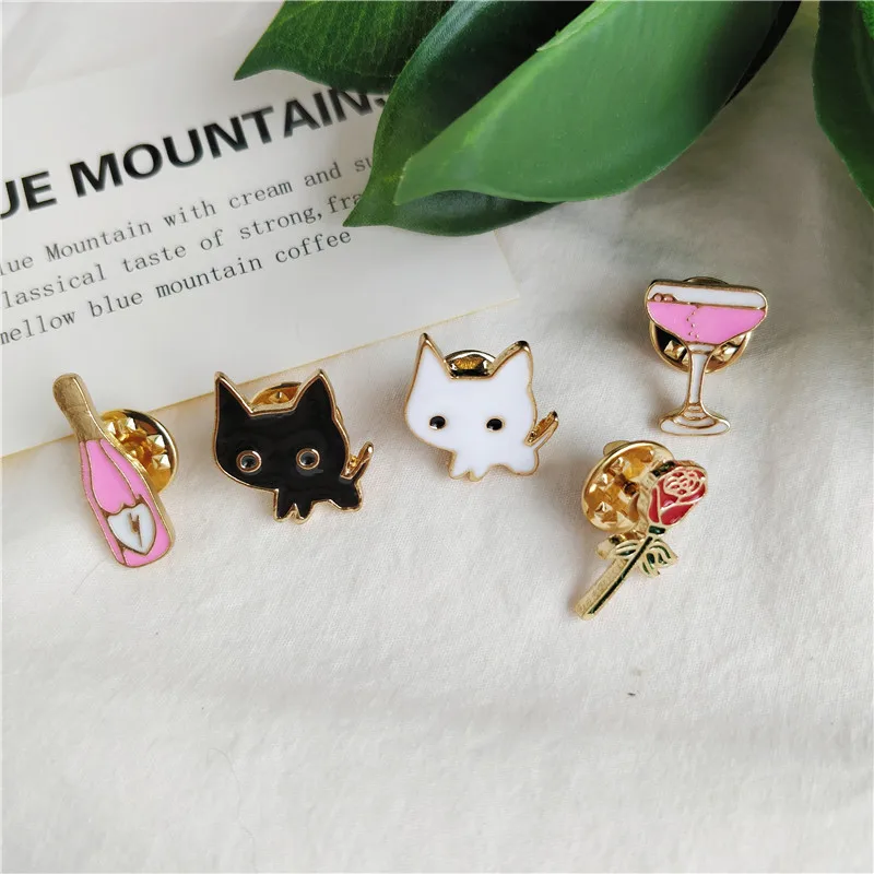 

Fashion Champagne Cup Bottle Rose Flower White Black Cat Enamel Brooch Animal Lapel Pins Bag Badge Gift Jewelry
