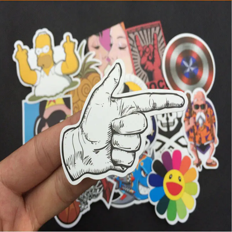 чехол для телефона. как сделать наклейки на телефон. макбук обклеенный наклейками. как сделать наклейки на телефон. стикеры для телефона на чехол.