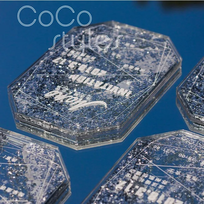  Cocostyles custom geometric modeling lucid acrylic invitation card with shimmering powder design fo - 32869580888