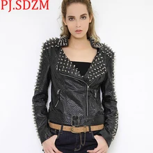 Европейская рок женская черная куртка с заклепками пальто из искусственной кожи тяжелое локомотивное пальто отвороты имитация овцы панк верхняя одежда с отложным воротником