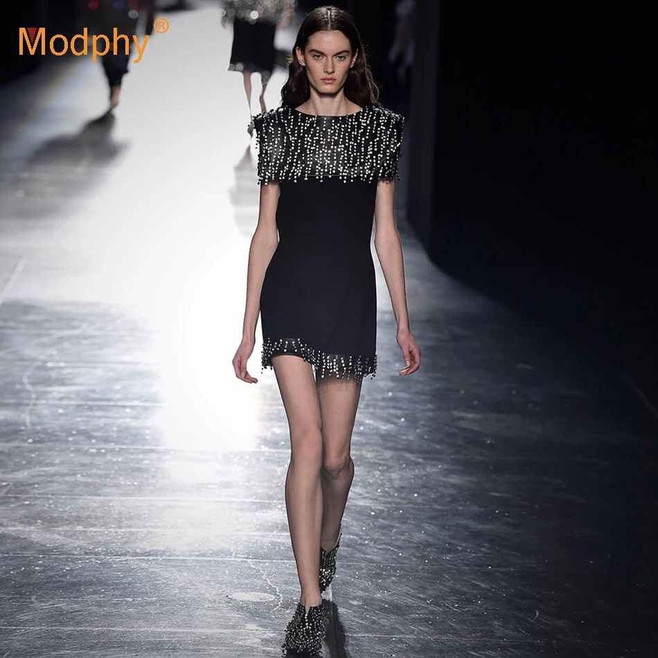 

2019 Black Red Mini Bandage Dress Sleeveless Beaded Tassel Sexy Club Costume Celebrity Fashion Party Dress Bodycon Vestidos