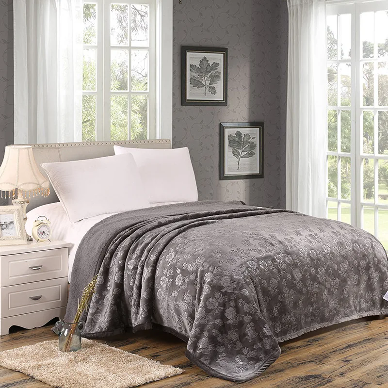 

Soft Coral Flannel Blanket for Sofa Bed Airplane Travel AB Side Floral Embossed Solid Throw Blankets Thick Home Bedding Product