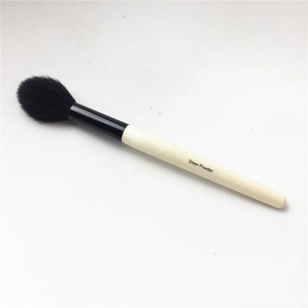 BOBBI BROWN SHEER POWDER BRUSH _ 2
